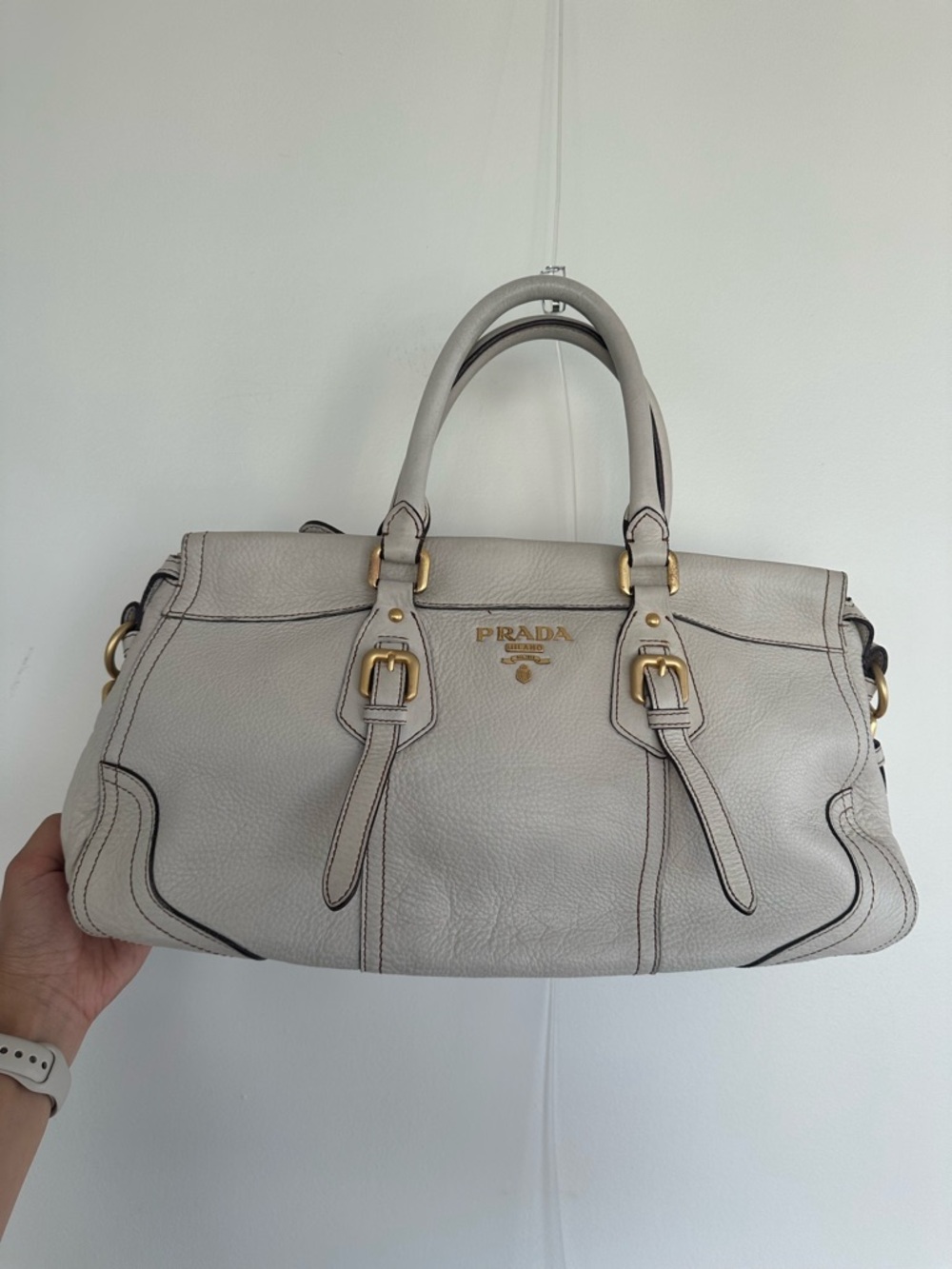 White Women's Leather Satchel Bag in off-white